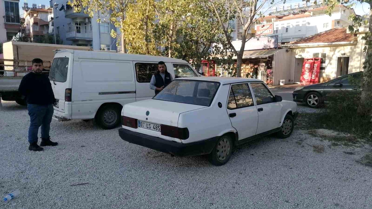 Antalya\'da alkollü sürücü yayaya çarptı