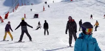 Erzurum'da Palandöken ve Konaklı Kayak Merkezi'nde Sezon Açıldı