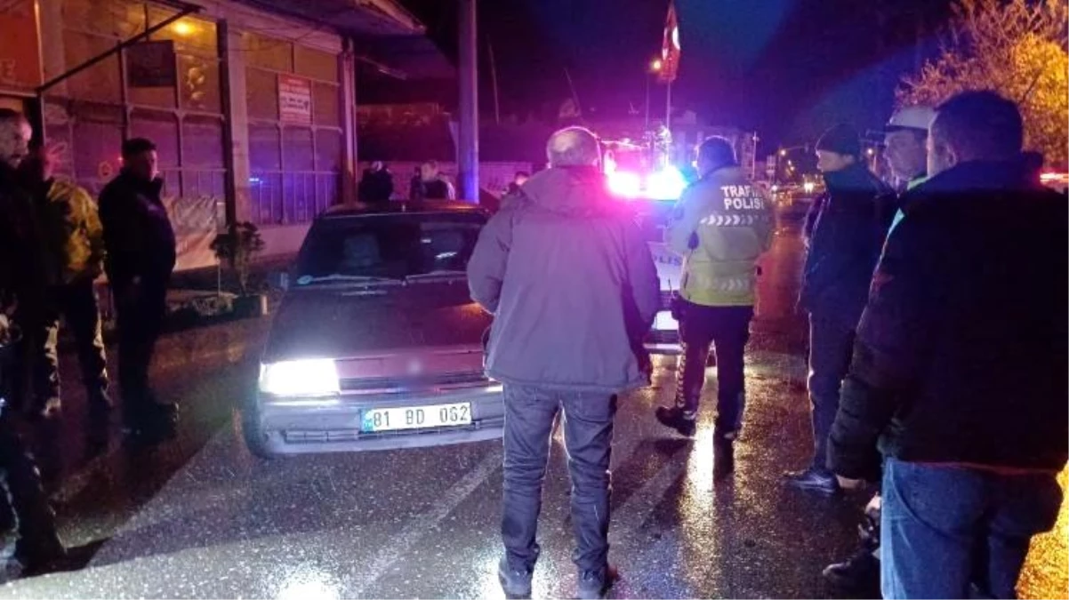 Düzce\'de polis tarafından durdurulmak istenen araç kaçtı, şahıs lastik patlayınca yakalandı