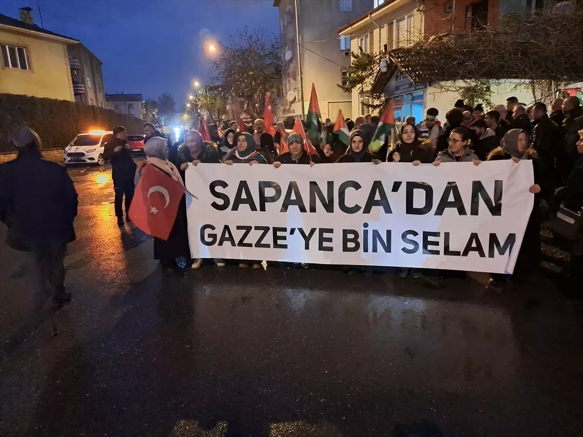 Sapanca\'da Filistin\'e Destek Yürüyüşü