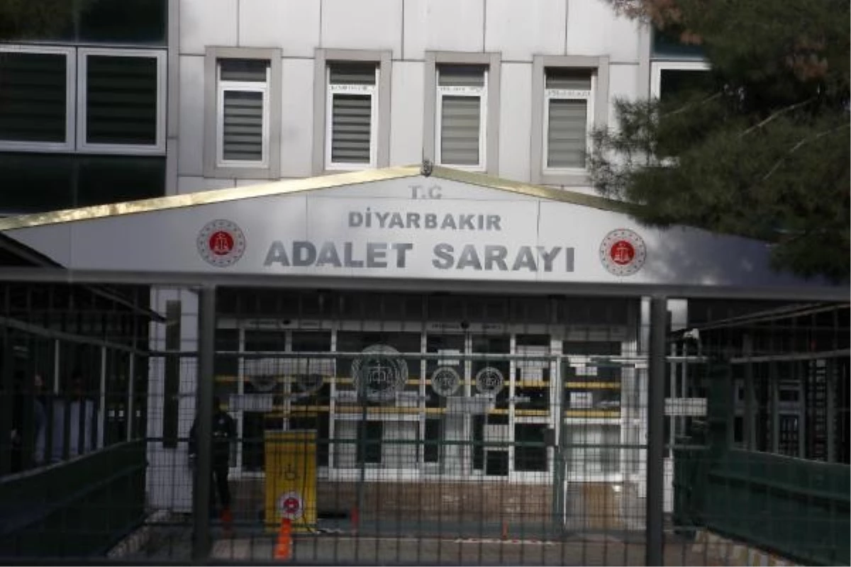 Diyarbakır Baro Başkanı Tahir Elçi\'nin davasında olay yerinde keşif talebi reddedildi