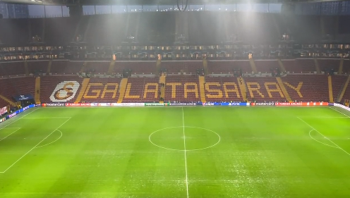 UEFA'dan Galatasaray-Manchester United maçına yeşil ışık