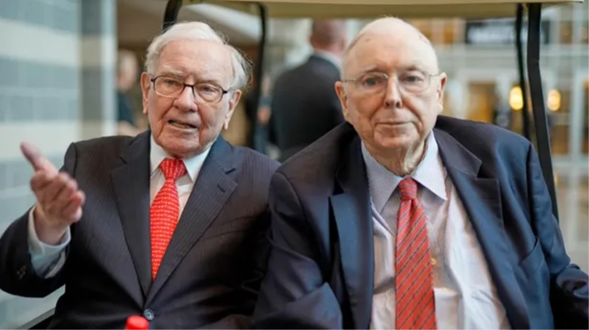 Warren Buffet\'ın ortağı Charlie Munger 99 yaşında hayatını kaybetti