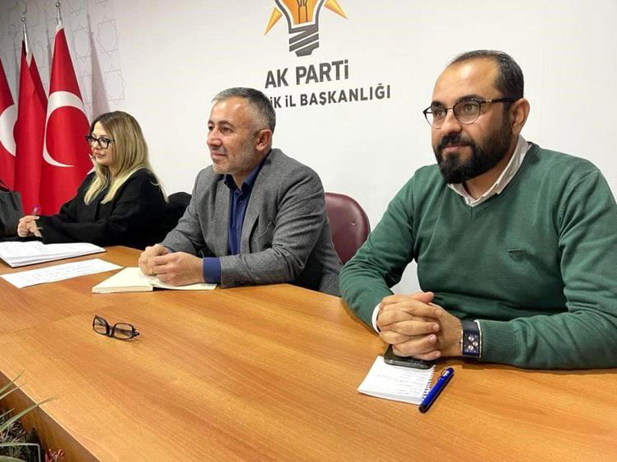 Bilecik AK Parti İl Başkanı Serkan Yıldırım toplantı düzenledi