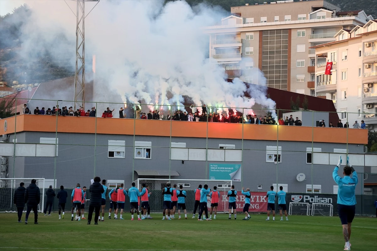 Corendon Alanyaspor, TÜMOSAN Konyaspor maçının hazırlıklarını sürdürdü