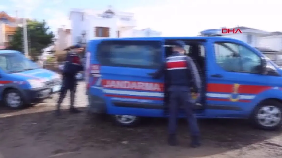 Ayvalık\'ta 35 Afgan kaçak göçmen yakalandı