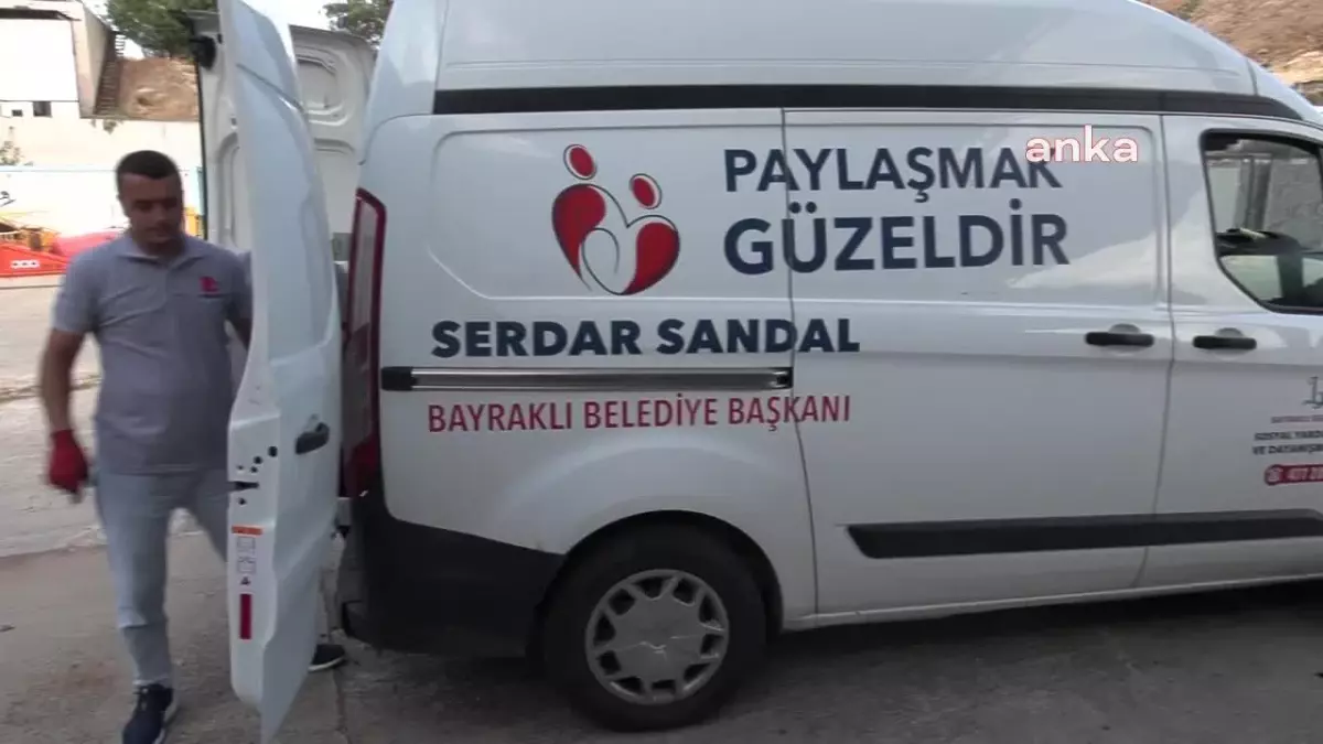 Bayraklı Belediyesi İhtiyaç Sahiplerine Kömür ve Odun Desteği Sağladı