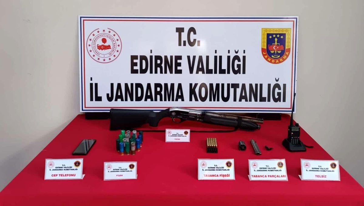 Edirne\'de aranan şahıs koyun ağılında yakalandı