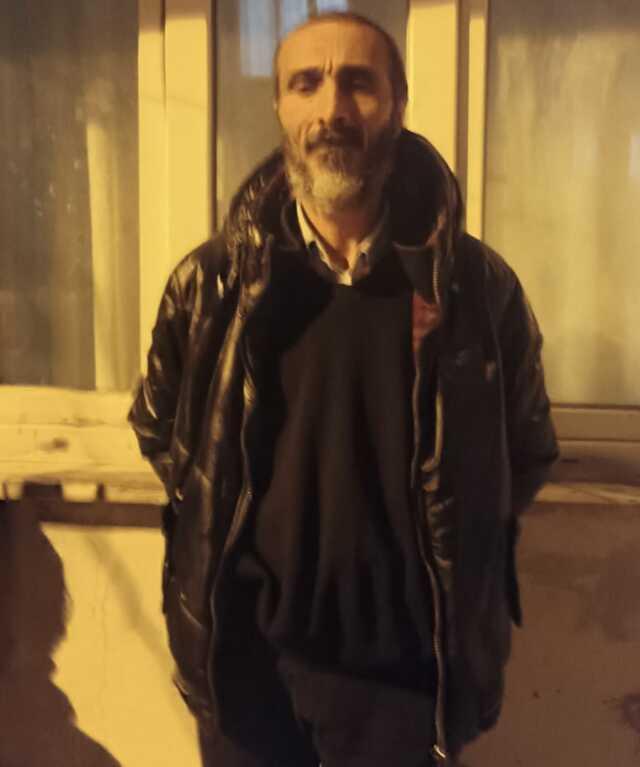 Eski dünürünü otobüs durağında kurşun yağmuruna tuttu