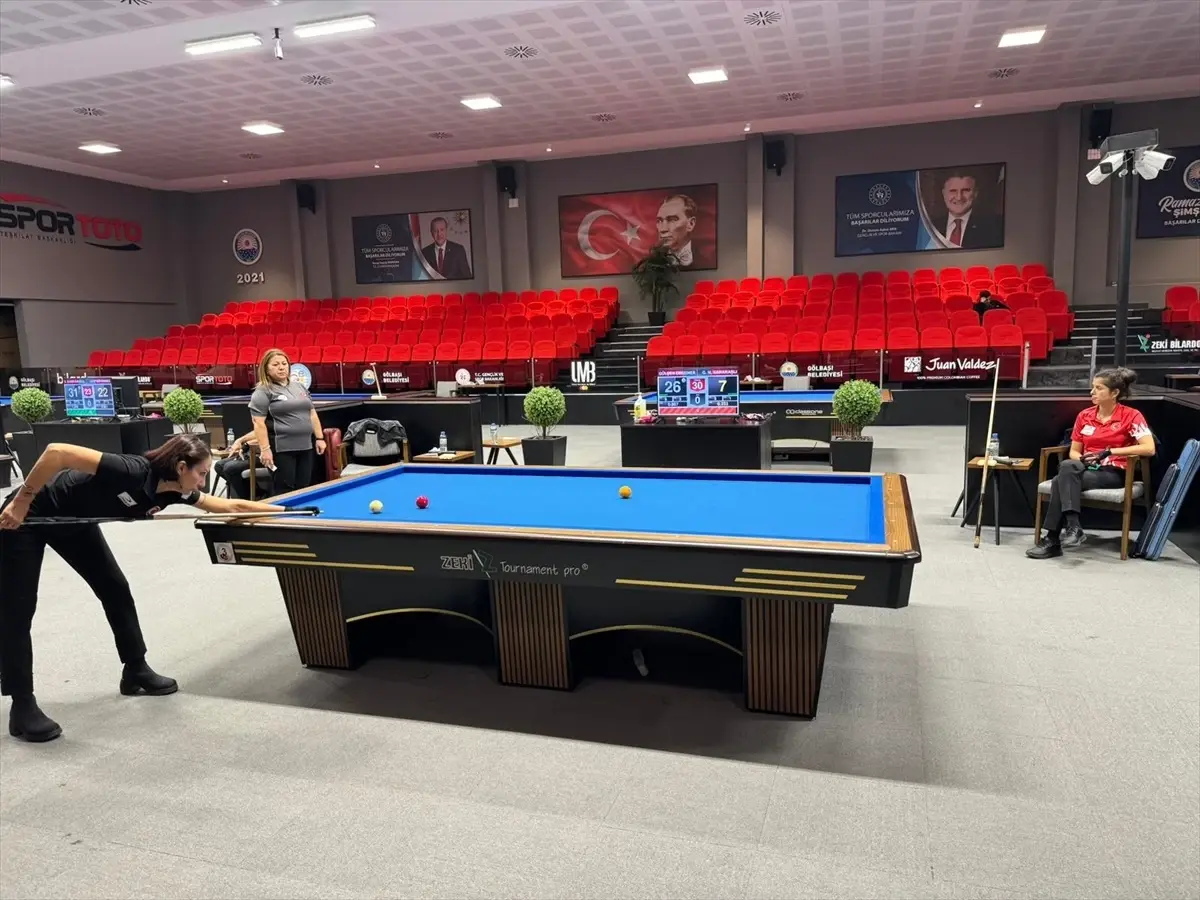 Gülşen Degener, 3 Bant Bilardo Kadınlar Türkiye Şampiyonası\'nın 2. etabını kazandı