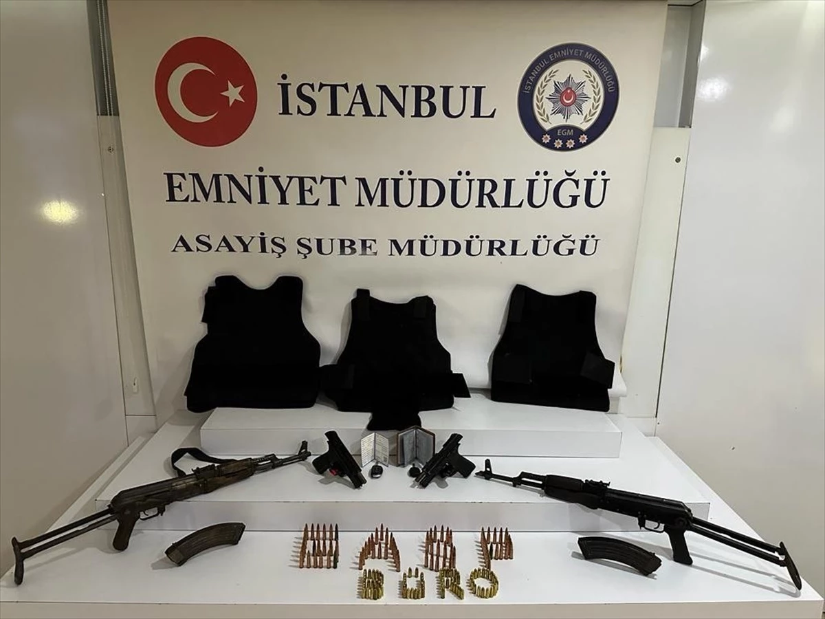 İstanbul\'da gasp çetesi operasyonu: 12 tutuklama