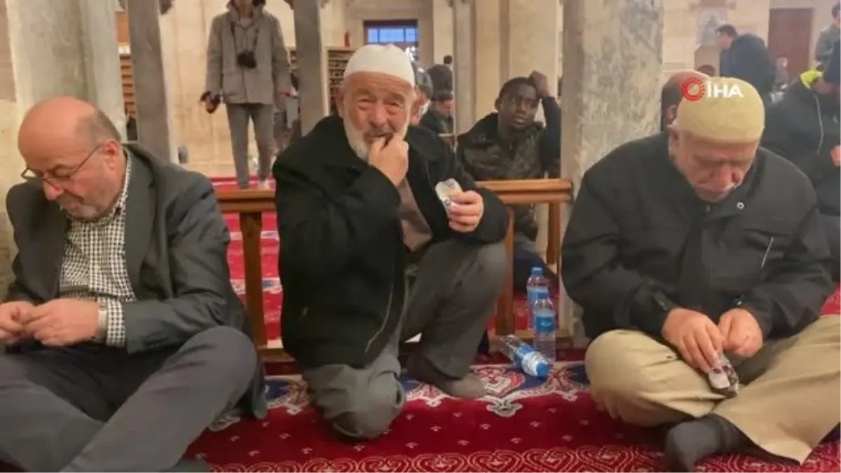 Konya'da Filistinlilere destek amacıyla toplu iftar düzenlendi