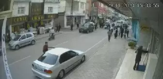 Adana'da cip çarptı, çocuk ağır yaralandı