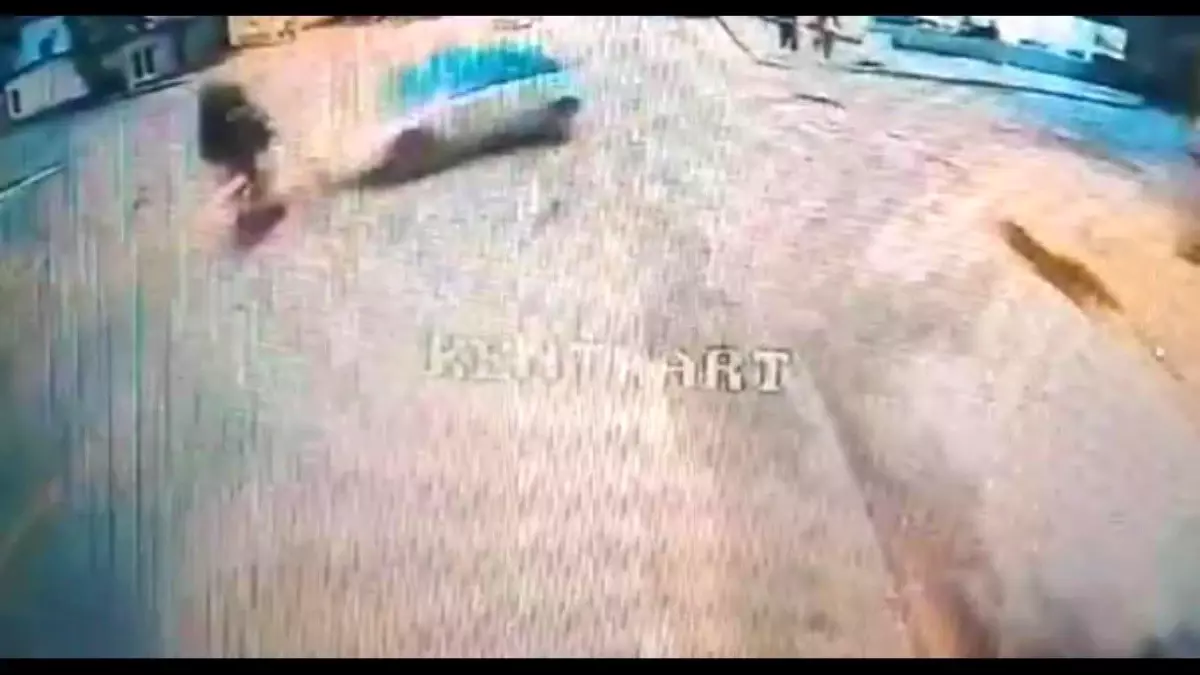 Menteşe\'de motosiklet ile otomobil çarpışması: 2 yaralı