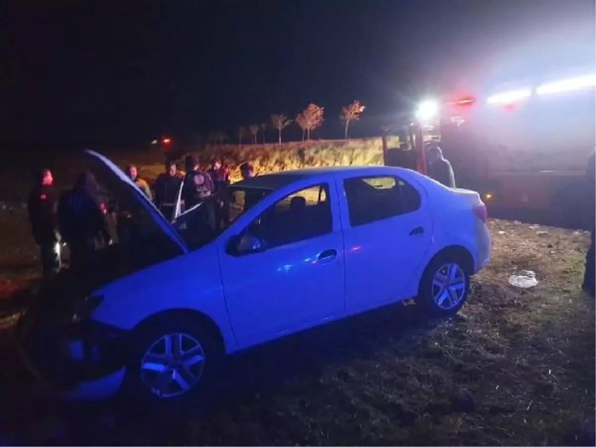 Mardin\'de otomobil şarampole yuvarlandı: 5 yaralı