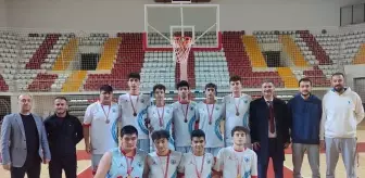 Sivas'ta liseler arası basketbol turnuvası düzenlendi