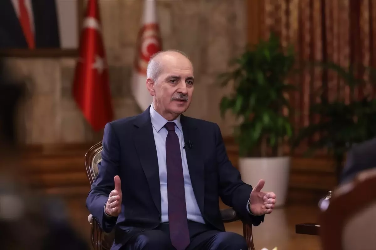 TBMM Başkanı Kurtulmuş: "Bu Meclis yeni bir anayasa yapma gücüne sahip değildir demek, \'yeni anayasayı sadece askerin dipçiğiyle yaparız\' demekle eş...