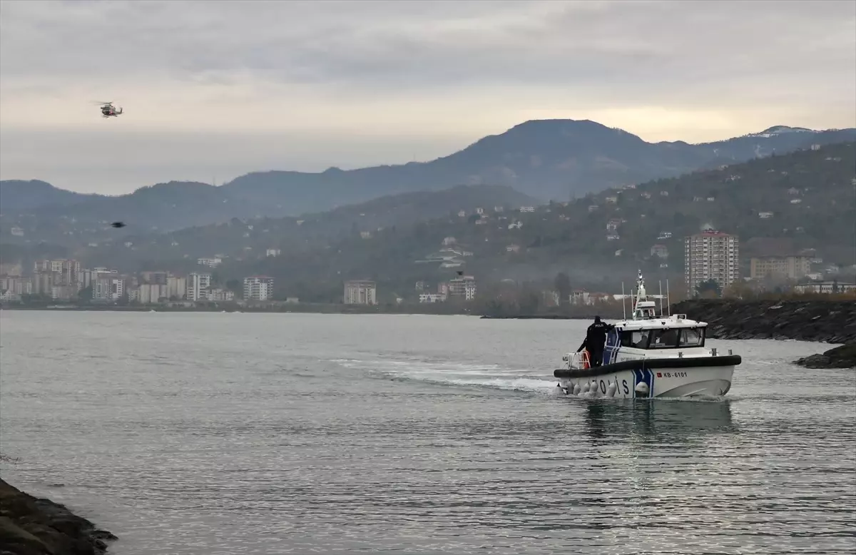 Trabzon\'da kaybolan öğrencilerin arama çalışmaları devam ediyor