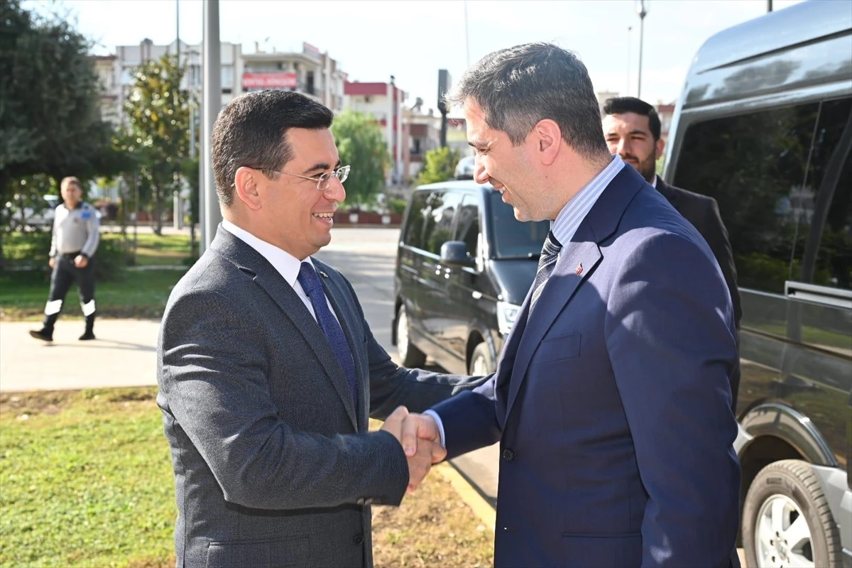 AK Parti, Antalya\'yı yeniden belediyecilikle tanıştırmak istiyor