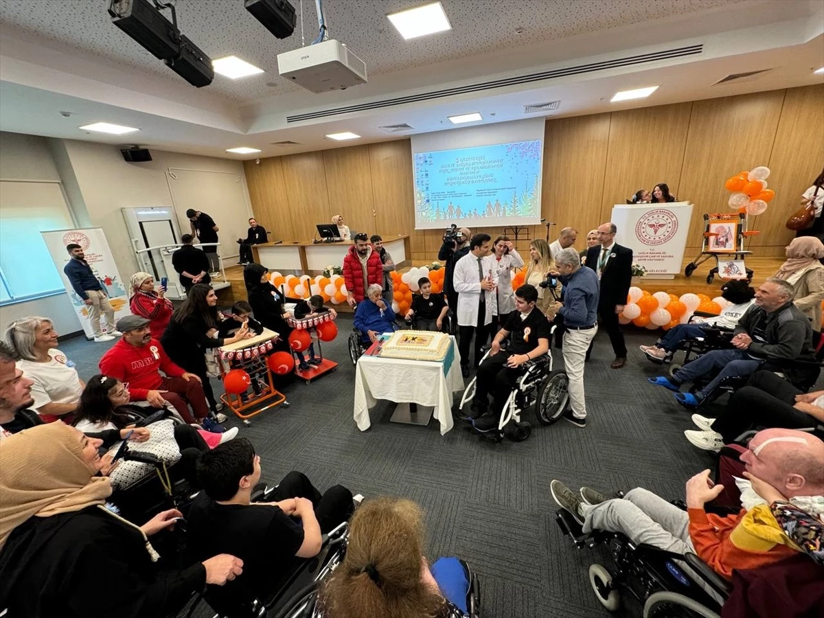 Başakşehir Çam ve Sakura Şehir Hastanesinde Dünya Engelliler Günü Etkinliği