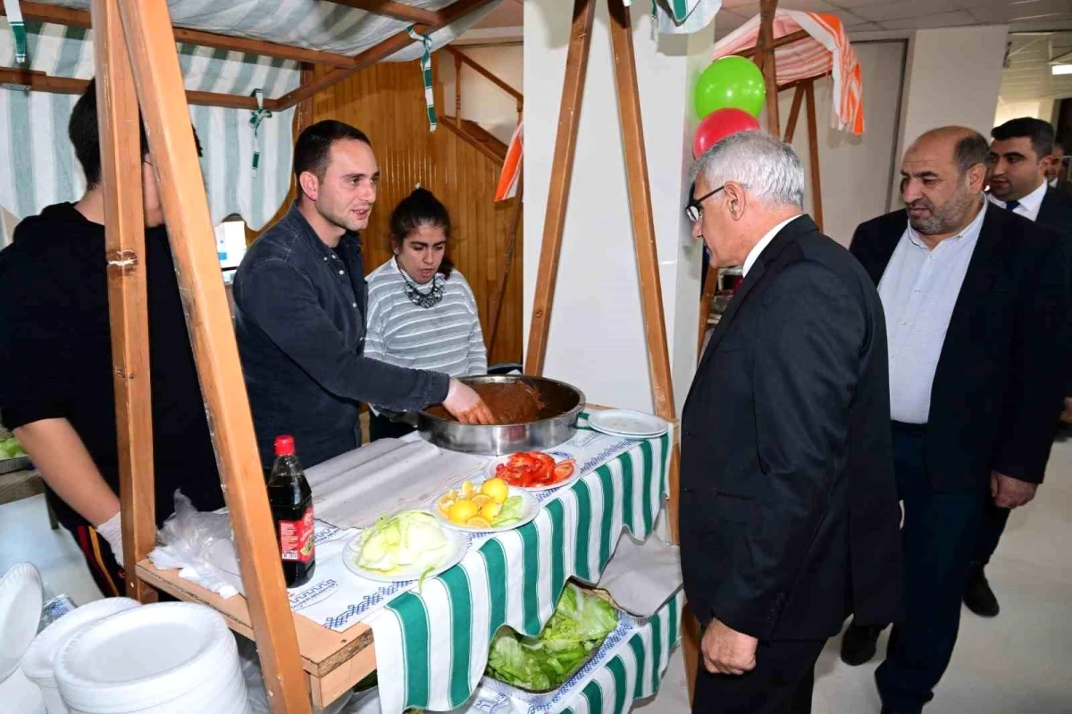 Battalgazi Belediye Başkanı Filistin\'e Yardım Kampanyasına Katıldı