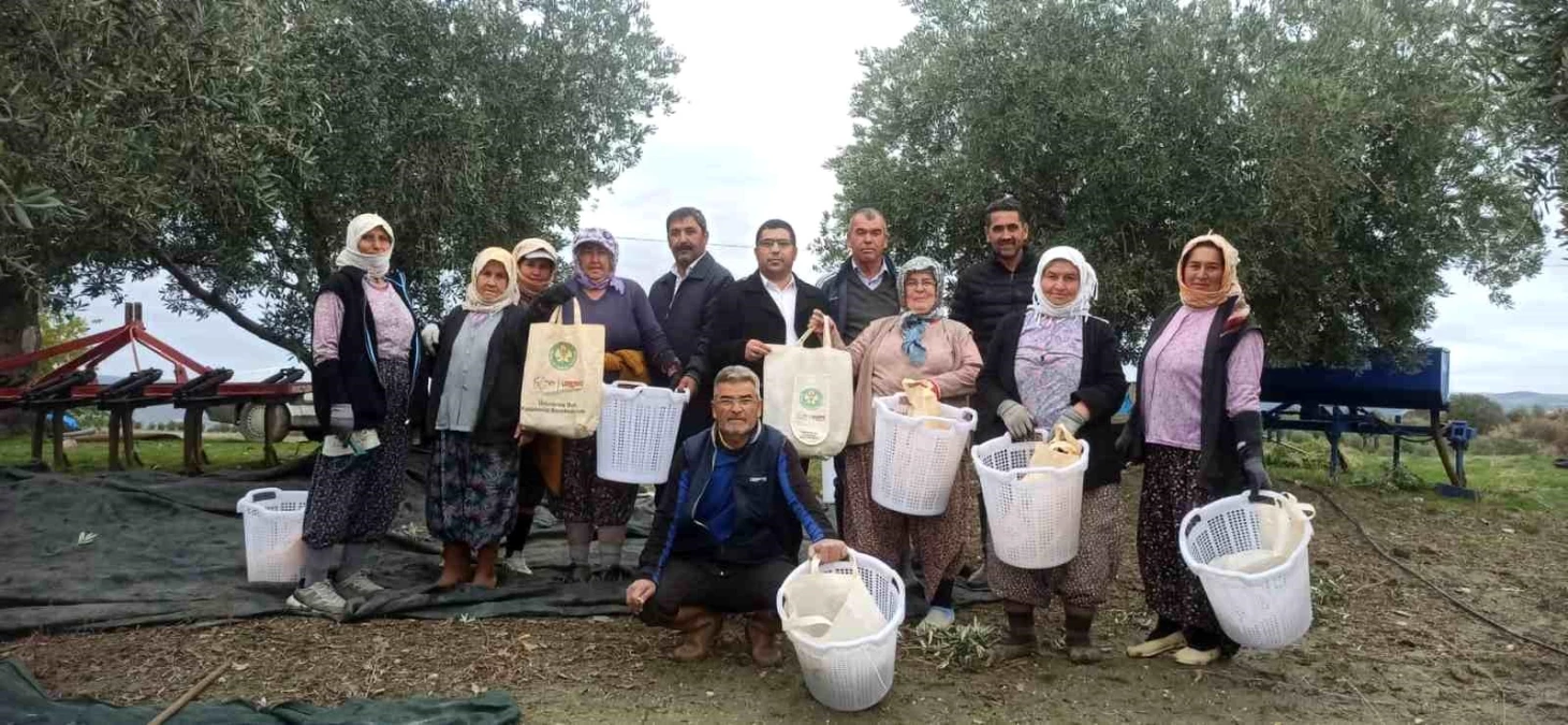 Manisa Büyükşehir Belediyesi Tarım Emekçilerine Koruyucu Malzeme Dağıttı