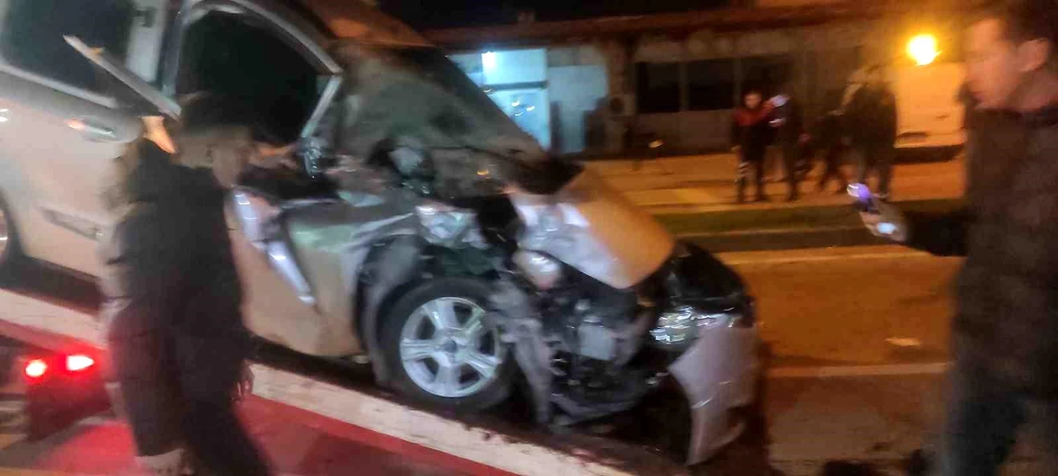 Çanakkale\'de zincirleme trafik kazası: 2 yaralı