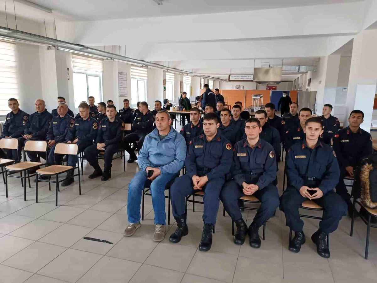 Afyonkarahisar Cezaevi Jandarma Tabur Komutanlığı personellerine su verimliliği hakkında bilgilendirme toplantısı düzenlendi