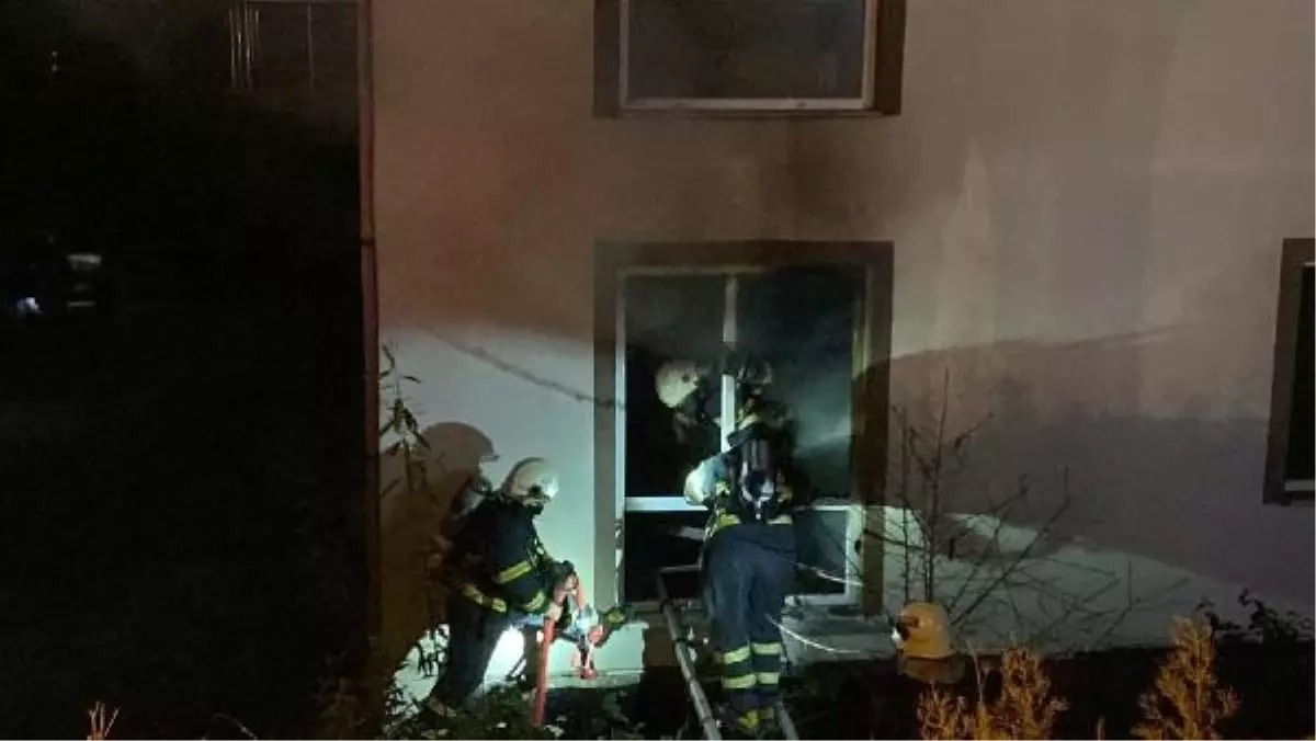 Düzce'de bir binada çıkan yangın söndürüldü