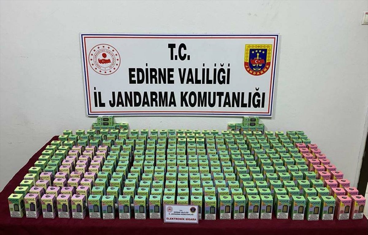 Edirne\'de 327 elektronik sigara ele geçirildi