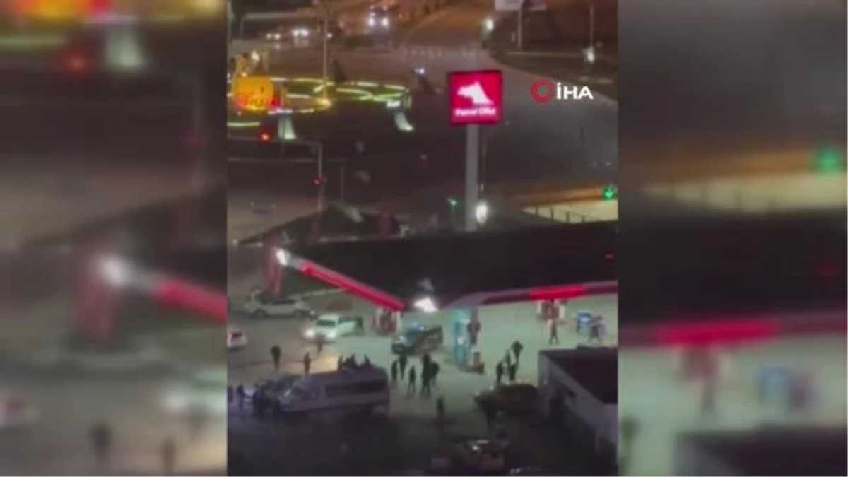 Elazığ\'da akaryakıt istasyonunda çiftlerin aileleri arasında kavga: 3 yaralı, 2 gözaltı