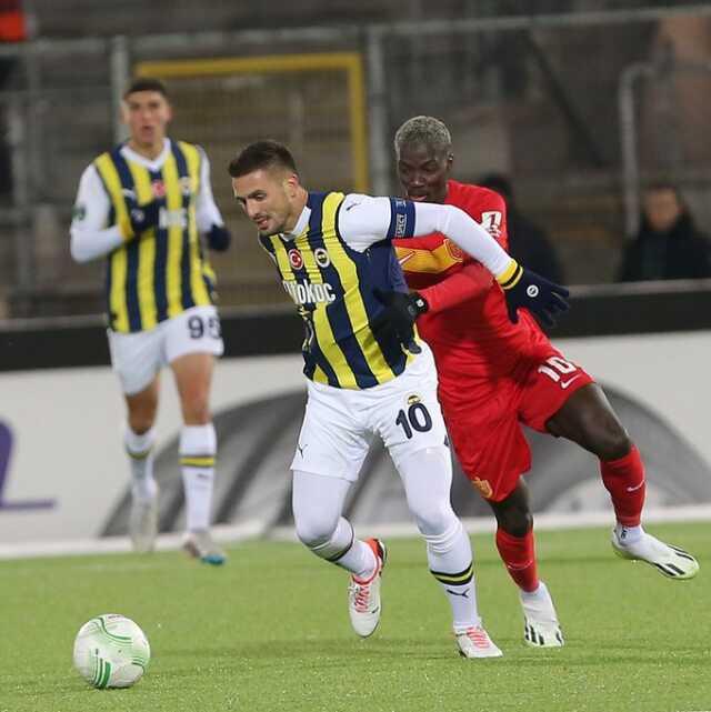 Fenerbahçe, Konferans Ligi beşinci hafta maçında Nordsjaelland'a 6-1 yenildi Fenerbahçe, Konferans Ligi beşinci hafta maçında Nordsjaelland'a 6-1 yenildi