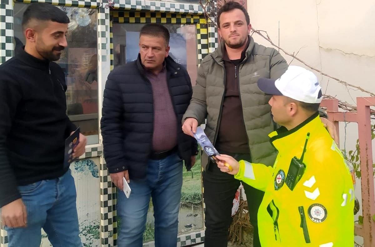 Hakkari Emniyet Müdürlüğü\'nden kış lastiği uygulaması