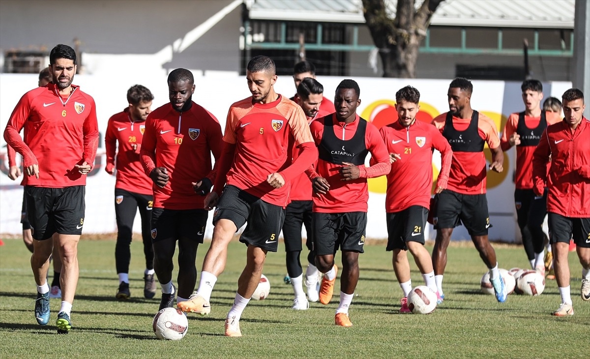 Mondihome Kayserispor, Trabzonspor maçı hazırlıklarına devam ediyor