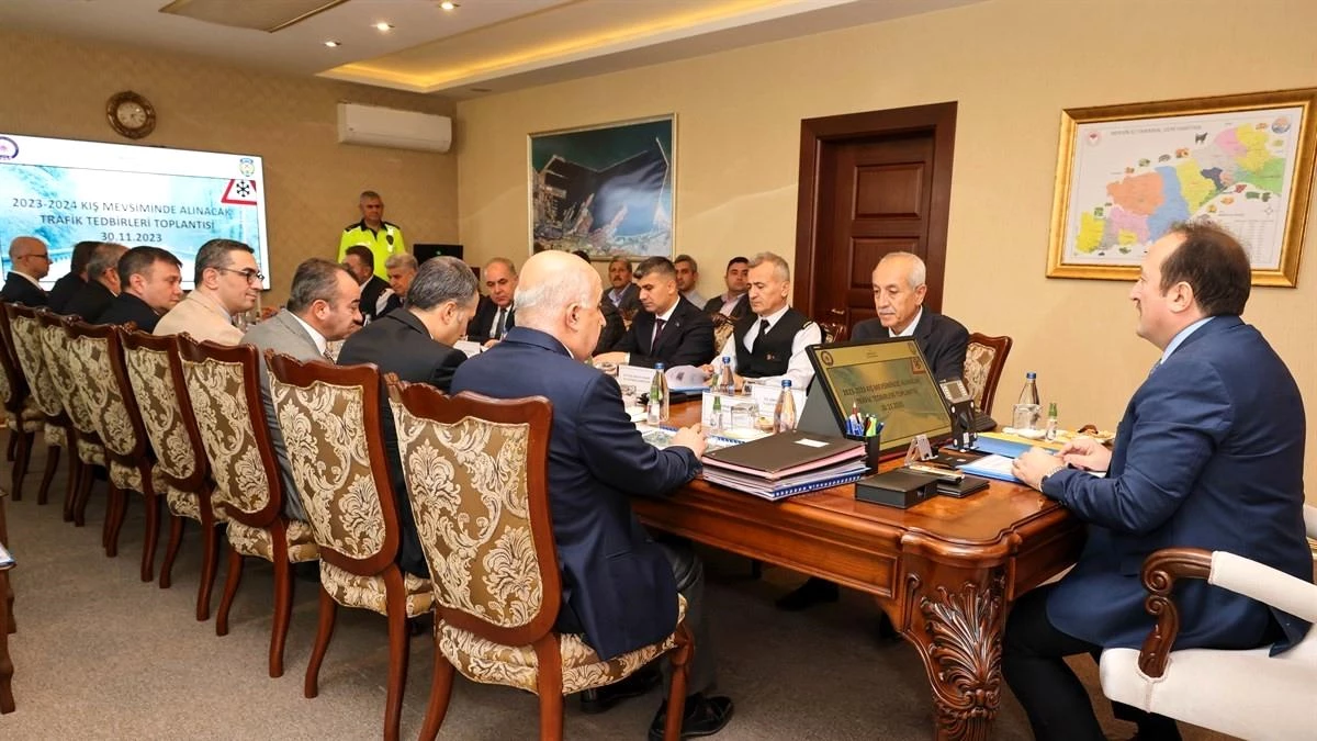 Mersin\'de 2023-2024 Kış Tedbirleri Toplantısı Gerçekleştirildi