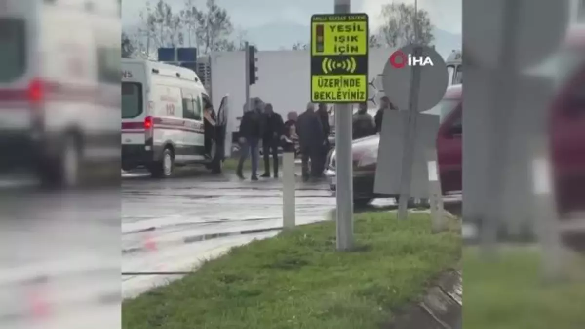 Patpat ile kamyon kafa kafaya çarpıştı: Karı koca yaralandı