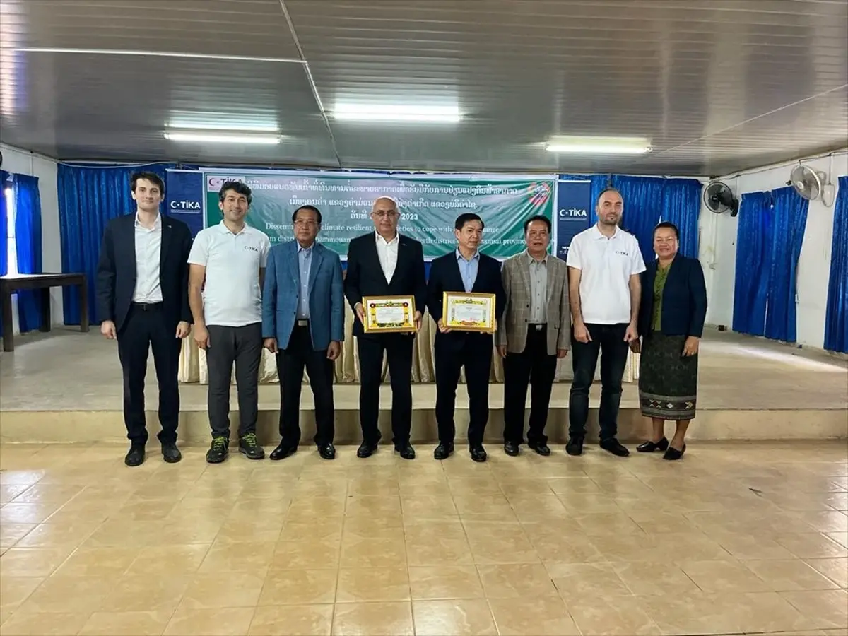 TİKA, Laos\'ta iklim değişikliğine dayanıklı pirinç tohumu dağıttı