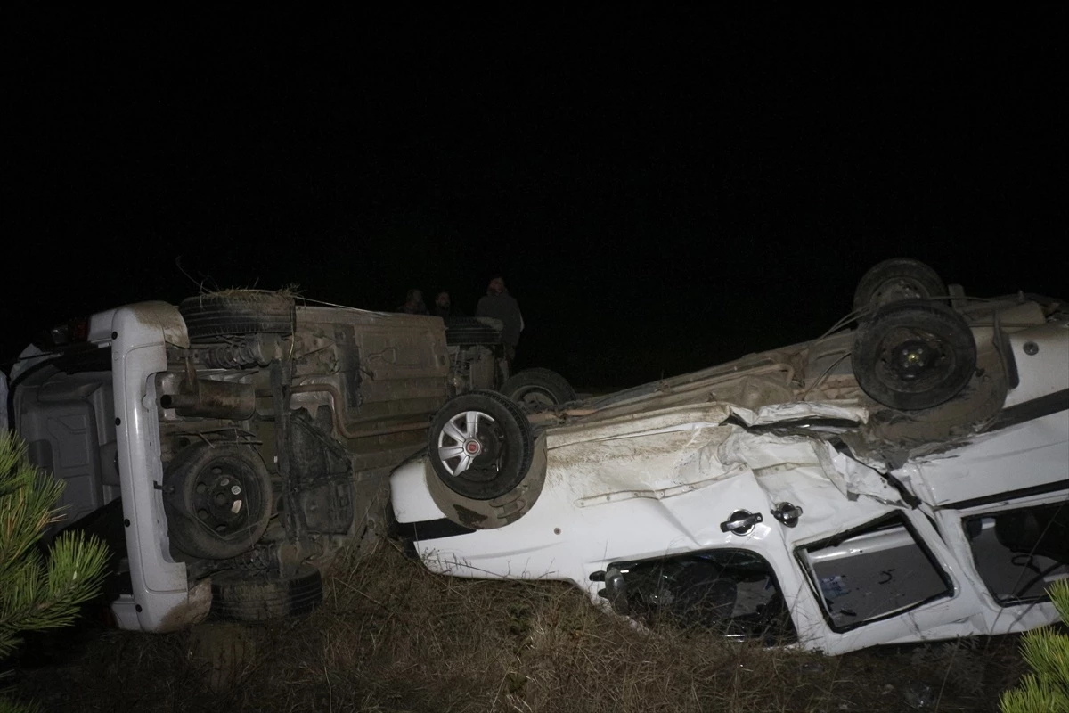 Uşak\'ta kaza: 8 kişi yaralandı