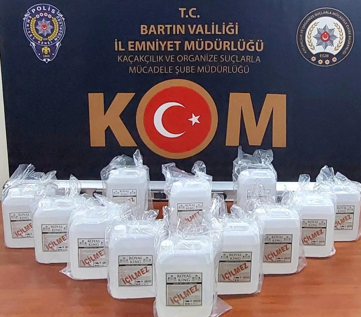 Bartın\'da Kargo Operasyonu: 60 Litre Metil Alkol Teslim Edilen Kişi Gözaltına Alındı