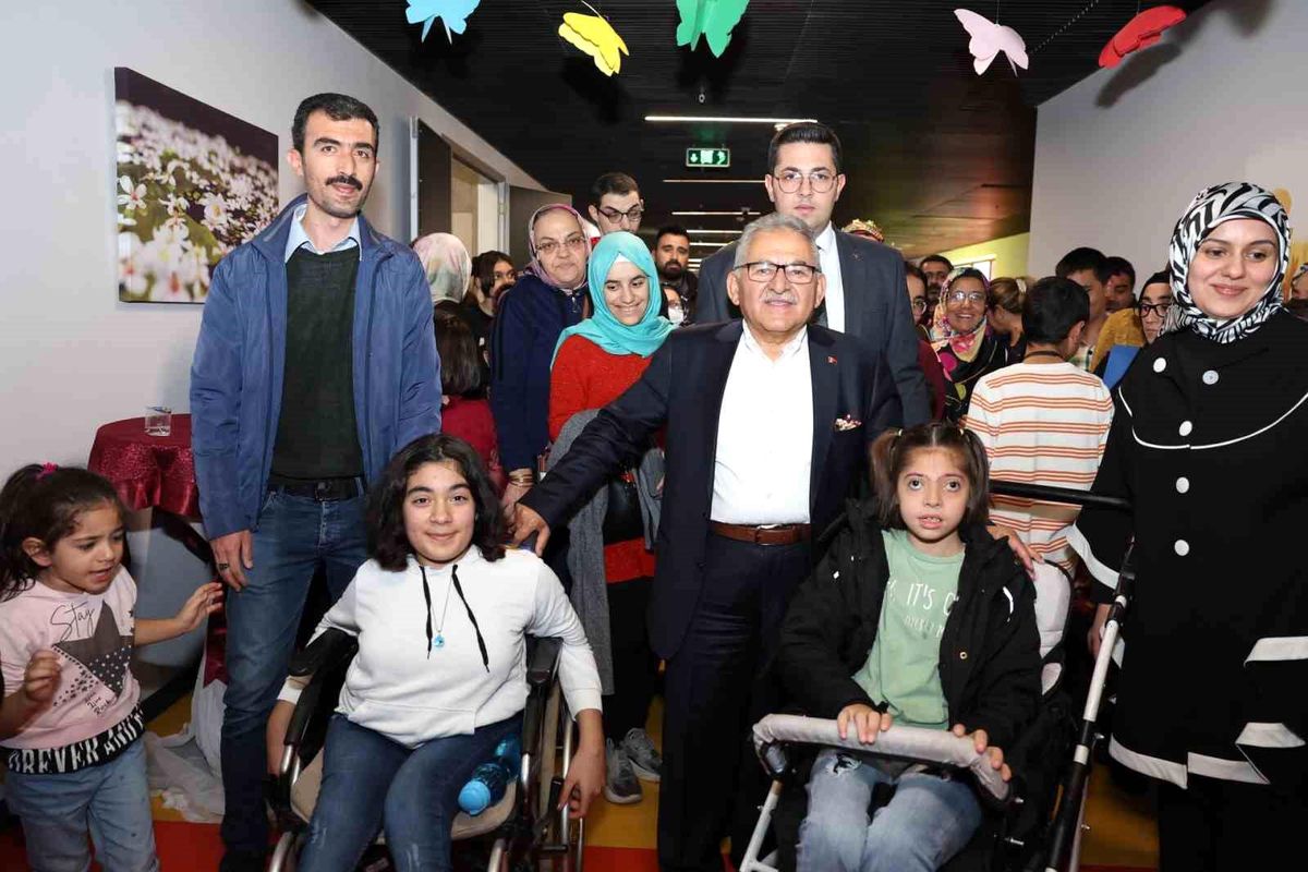 Kayseri Büyükşehir Belediyesi Engellilere Destek Veriyor