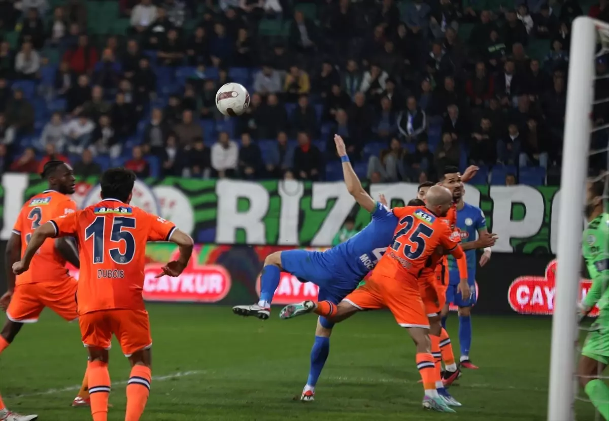 Çaykur Rizespor, RAMS Başakşehir\'i 3-2 yendi