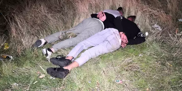 Aksaray'da Polis Memuruna Çarpan Şüpheliler Gözaltına Alındı Aksaray'da Polis Memuruna Çarpan Şüpheliler Gözaltına Alındı