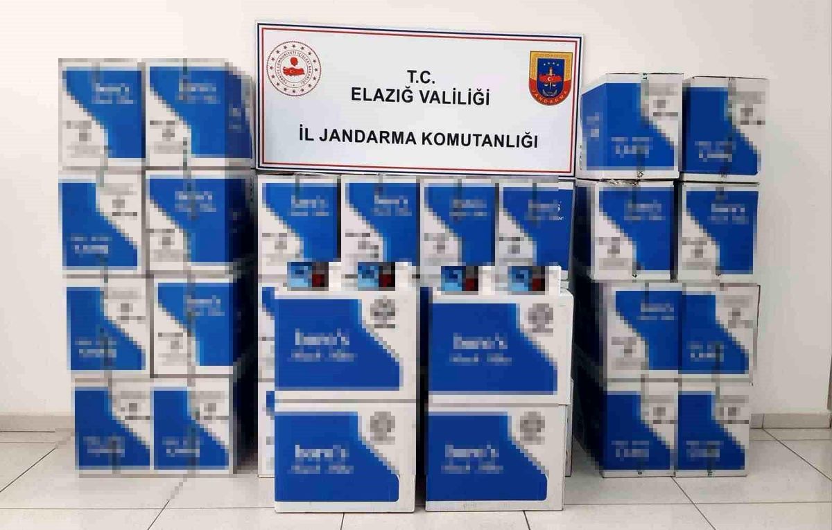 Elazığ\'da 320 Bin Adet Kaçak Makaron Ele Geçirildi