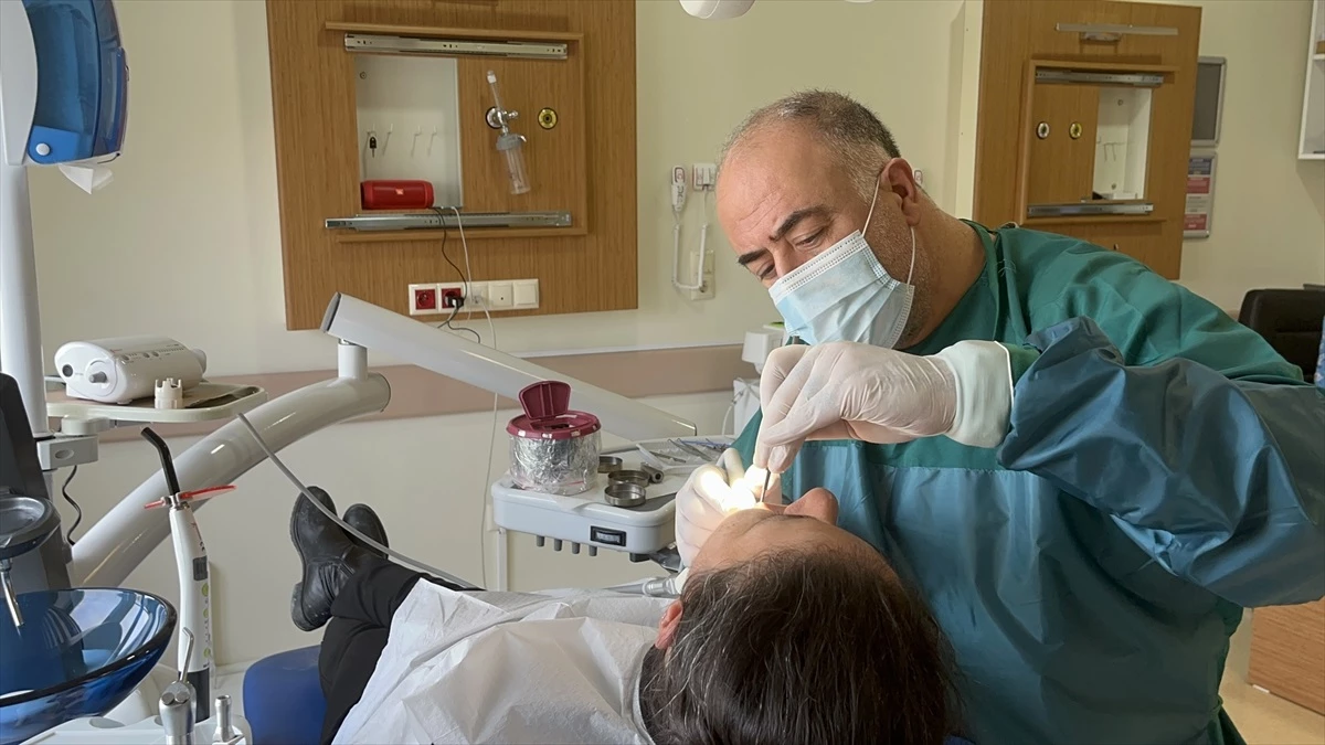 Eskişehir\'de Engelli Hasta Diş Tedavi Merkezi Açıldı