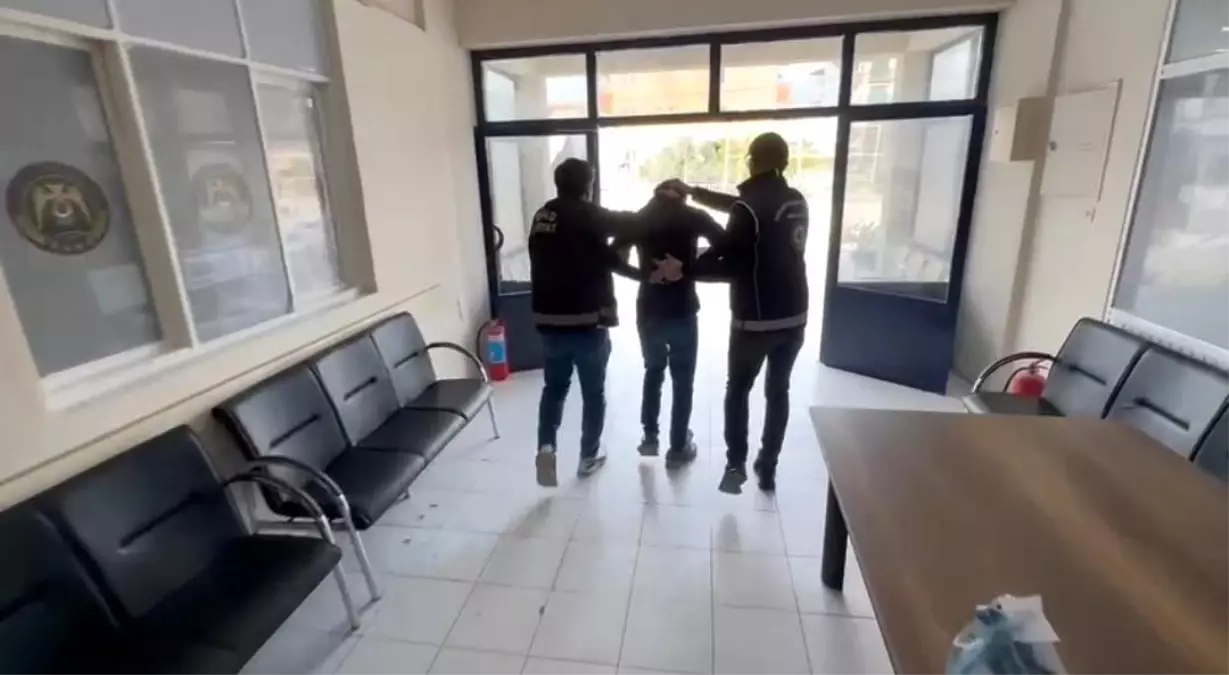 Hatay\'da 2 yabancı uyruklu kişiyi kaçak yollarla Türkiye\'ye getiren şüpheli yakalandı