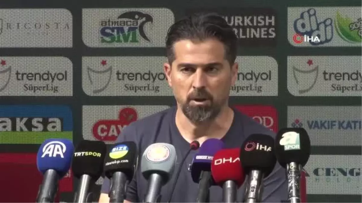 Çaykur Rizespor Teknik Direktörü İlhan Palut: İç sahada taraftarımıza galibiyet yaşattığımız için mutluyuz