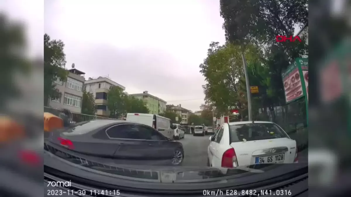 Bağcılar ve Beyoğlu\'nda yaşanan kazalar araç içi kameralara yansıdı