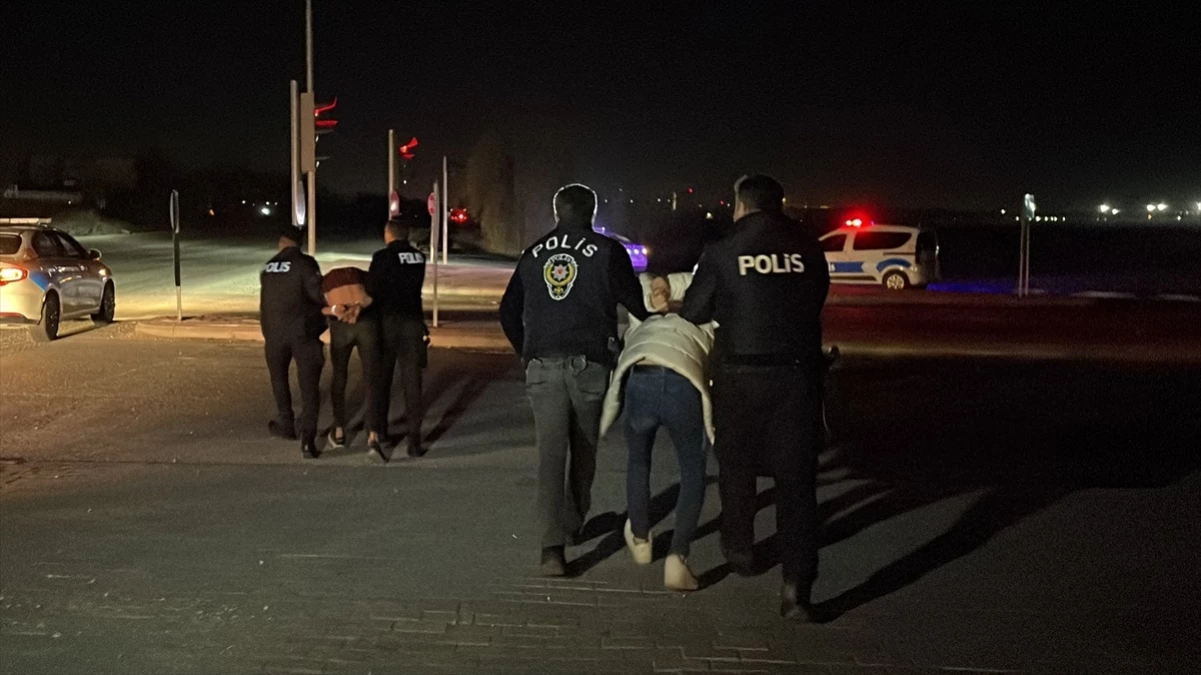 Konya\'da polisten kaçan sürücü 60 kilometre kovalamacayla yakalandı