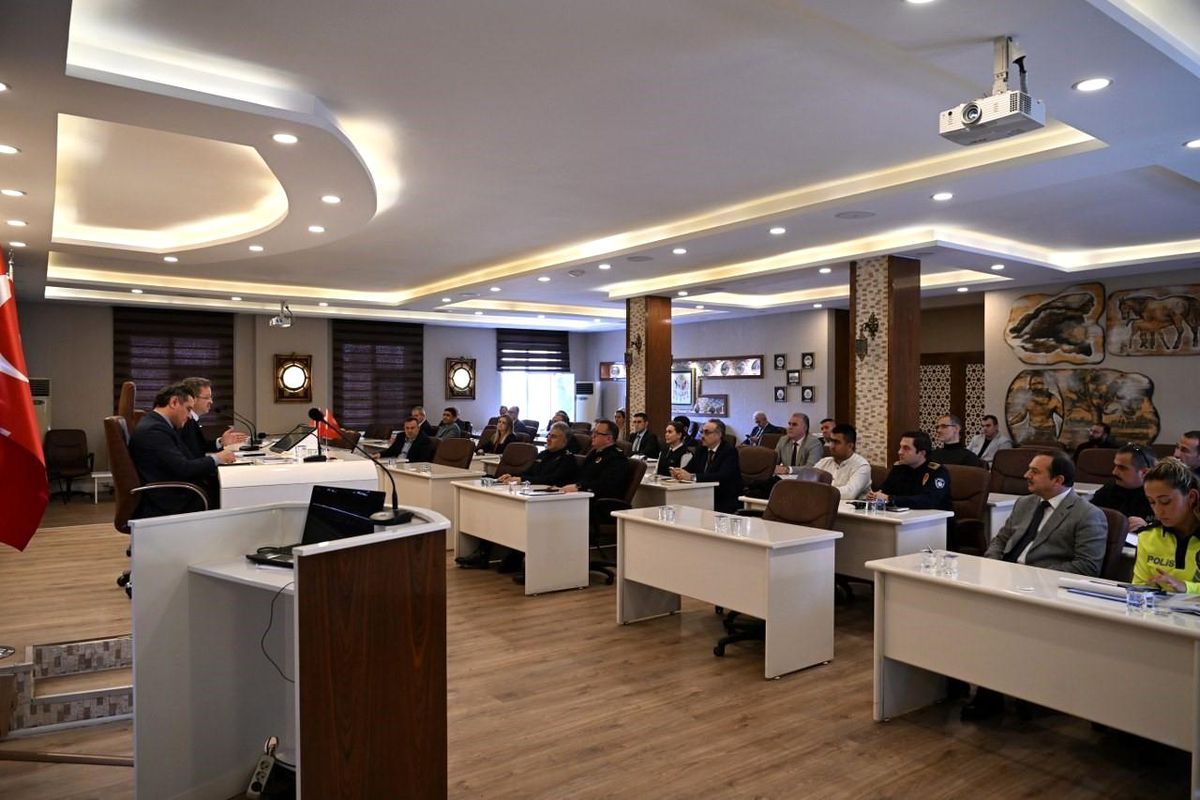 Manisa\'da Kış Mevsiminde Alınacak Trafik Tedbirleri Toplantısı Yapıldı