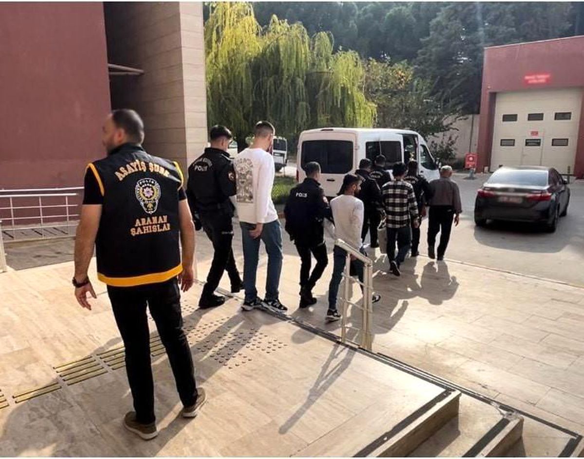 Manisa\'da 852 Şahıs Hapis Cezasıyla Yakalandı